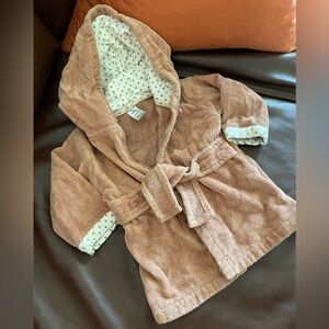 NEW Baby Essentials Tan UNISEX 0-9M Pajama Robe with Polka Dot Lining